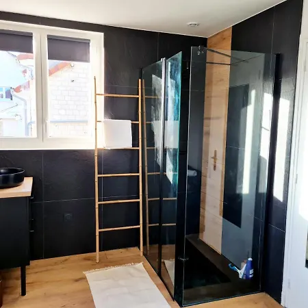 Le Vernonnais Chic, Gare Wifi Parking Giverny Apartamento *