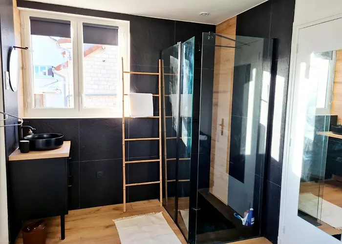 Le Vernonnais Chic, Gare Wifi Parking Giverny Апартаменты *